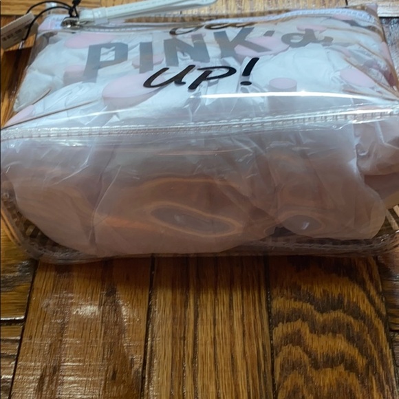 NWT pink Victoria’s Secret clear zippered bag - Picture 4 of 5